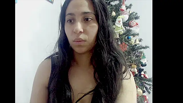 Snapshot of lizztaylor535 chatting on December 2024 04:15:02 PM lizztaylor535 online show from December 2024 04:15:02 PM