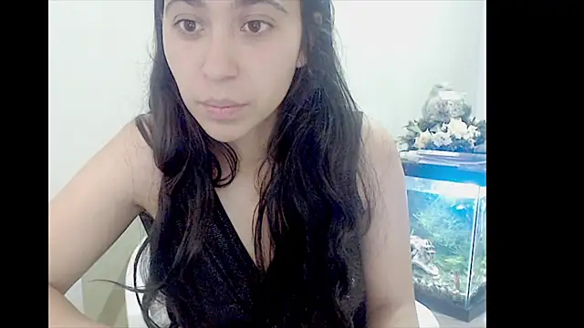 Snapshot of lizztaylor535 chatting on December 2024 03:17:01 PM lizztaylor535 online show from December 2024 03:17:01 PM