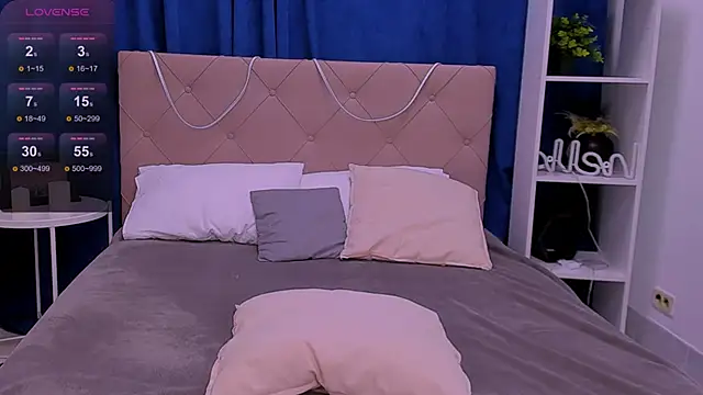 Janie JJ Curvie online show from March 2026 01:23:02 AM