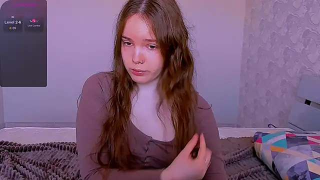 Janie JJ Curvie online show from April 2026 01:40:01 AM