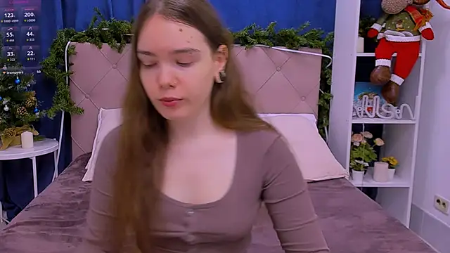 Janie JJ Curvie online show from January 2026 01:00:02 AM