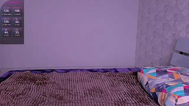 Snapshot of Janie_JJ_Curvie chatting on July 2026 04:10:02 AM Janie JJ Curvie online show from July 2026 04:10:02 AM