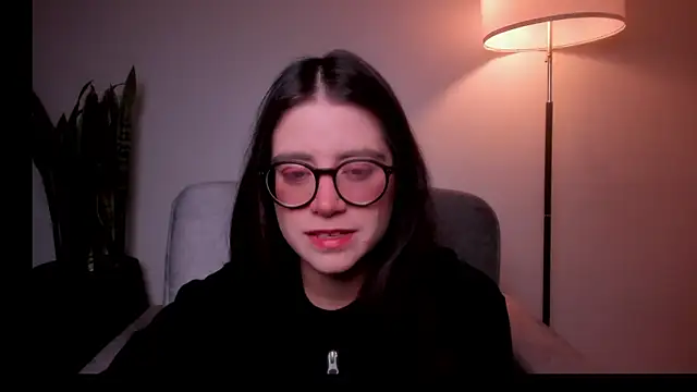 HazelKush online show from June 2026 08:39:01 PM