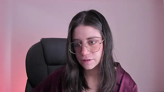 HazelKush online show from October 2025 01:35:01 PM