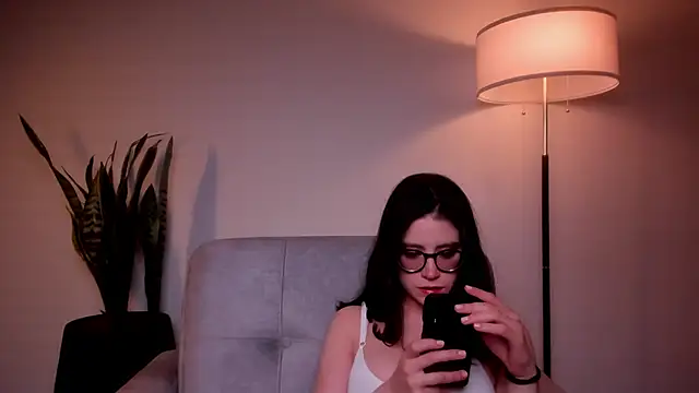 HazelKush online show from March 2026 10:21:01 PM