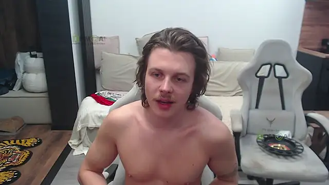 Sunny-Girl1 online show from April 2026 10:45:02 PM