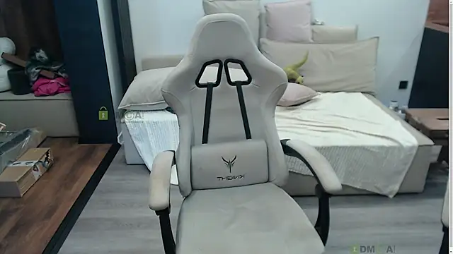 Sunny-Girl1 online show from October 2025 08:55:02 AM