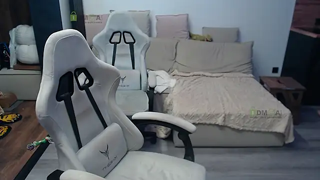 Sunny-Girl1 online show from February 2026 07:52:02 AM