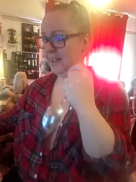 Snapshot of cplcokins34 chatting on November 2025 08:40:01 AM cplcokins34 online show from November 2025 08:40:01 AM