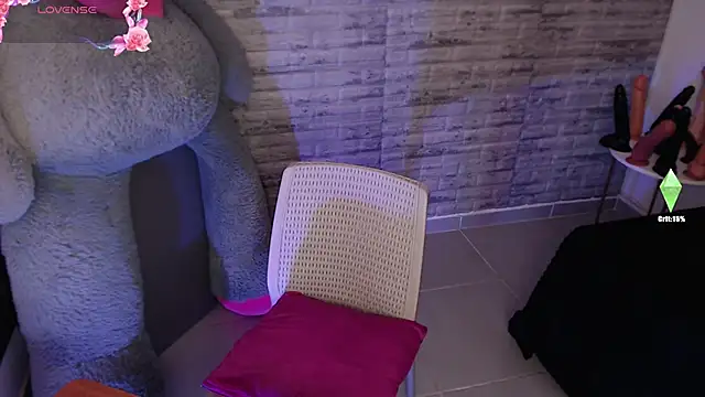 TinnaCobb online show from February 2026 11:51:01 AM