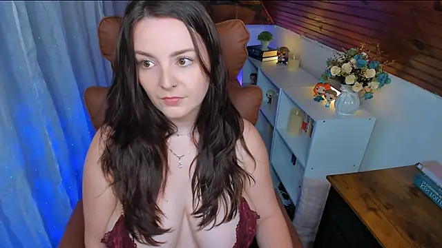 Snapshot of ErinMarshall chatting on September 2025 02:19:01 PM ErinMarshall online show from September 2025 02:19:01 PM