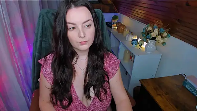 Snapshot of ErinMarshall chatting on November 2025 03:34:01 PM ErinMarshall online show from November 2025 03:34:01 PM