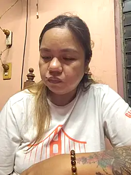 Snapshot of ambersmile chatting on November 2025 07:39:02 PM ambersmile online show from November 2025 07:39:02 PM