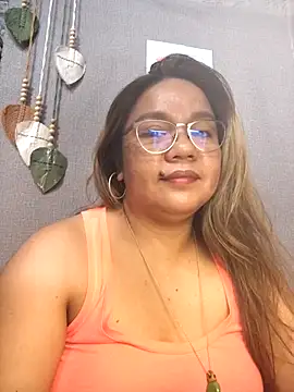 ambersmile online show from April 2026 12:12:01 AM