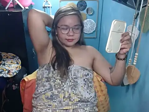 Snapshot of ambersmile chatting on November 2025 10:09:01 PM ambersmile online show from November 2025 10:09:01 PM