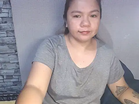 ambersmile online show from March 2026 10:25:01 PM