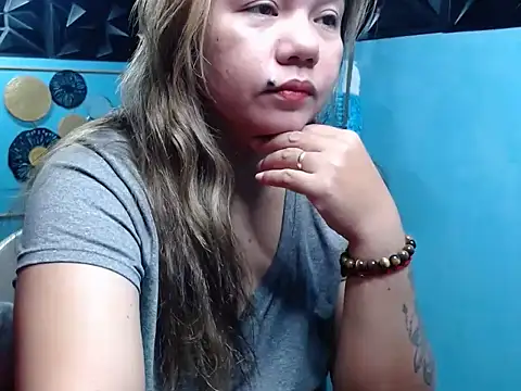 ambersmile online show from March 2026 10:56:01 PM