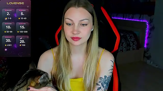 BiMolly online show from March 2026 01:01:02 AM