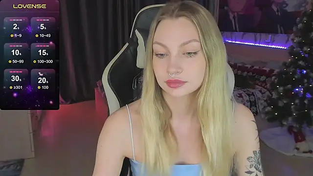 BiMolly online show from February 2025 05:20:02 PM