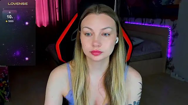 BiMolly online show from March 2026 10:15:02 AM