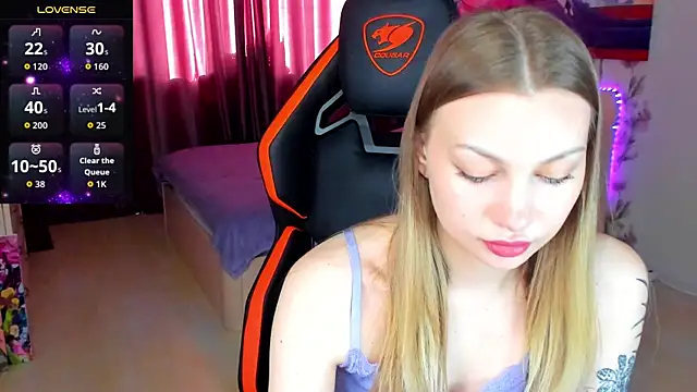 BiMolly online show from April 2026 04:50:04 AM