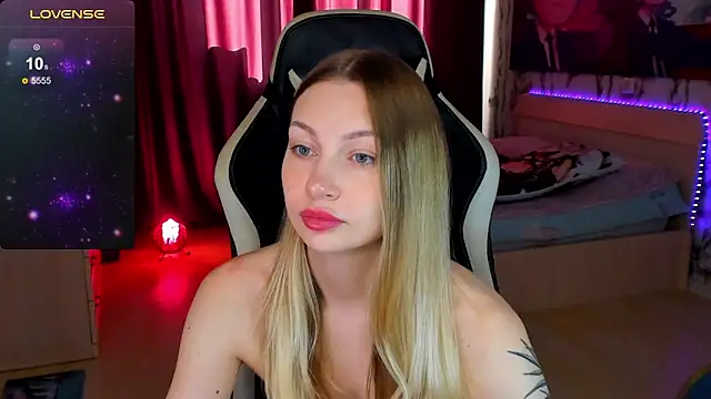 BiMolly online show from September 2025 05:29:02 AM