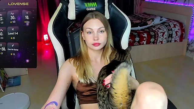 BiMolly online show from October 2025 06:37:01 AM