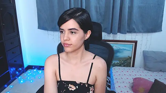 mia collins x online show from June 2026 01:10:01 AM
