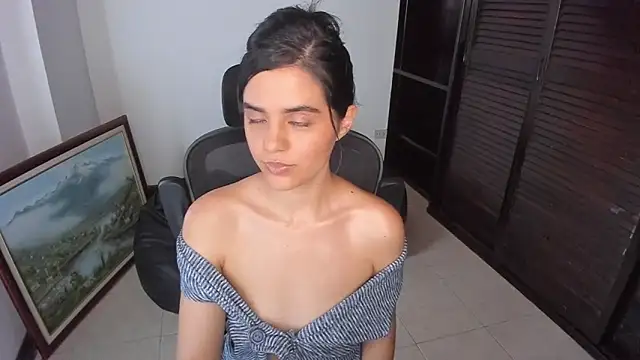 Snapshot of mia_collins_x chatting on December 2025 08:21:01 PM mia collins x online show from December 2025 08:21:01 PM