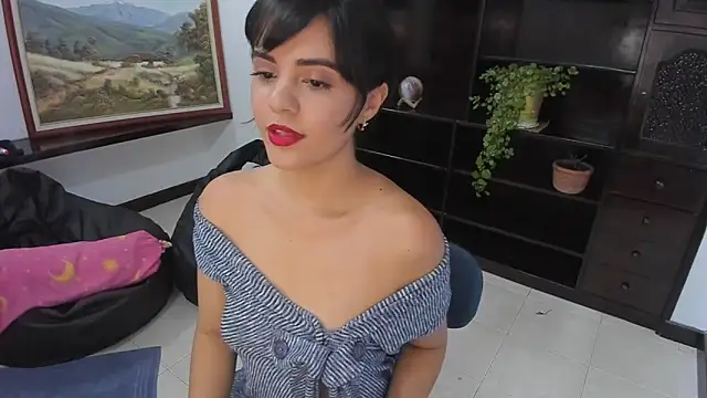 Snapshot of mia_collins_x chatting on March 2025 02:45:01 PM mia collins x online show from March 2025 02:45:01 PM