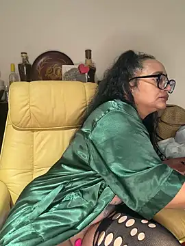 PichyPrettyPussy online show from November 2025 03:04:02 PM