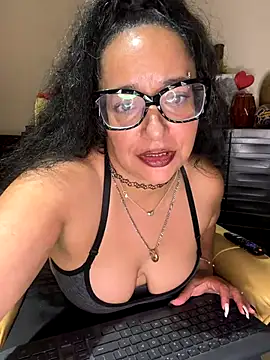 PichyPrettyPussy online show from November 2025 07:08:02 PM