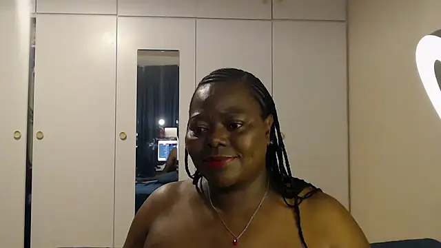 MatureBoobsDiva online show from October 2025 07:04:02 PM