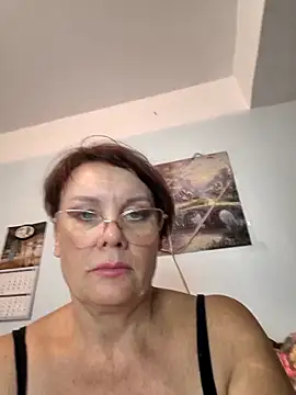 Snapshot of _lady_red_ chatting on September 2025 05:46:01 PM lady red online show from September 2025 05:46:01 PM