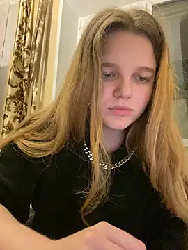 Snapshot of -MimmiLissa- chatting on October 2025 03:34:01 PM -MimmiLissa- online show from October 2025 03:34:01 PM