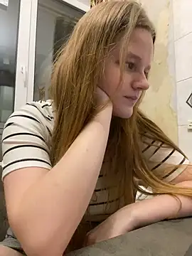 Snapshot of -MimmiLissa- chatting on January 2025 01:53:02 AM -MimmiLissa- online show from January 2025 01:53:02 AM