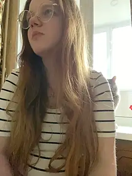 Snapshot of -MimmiLissa- chatting on January 2025 08:42:01 AM -MimmiLissa- online show from January 2025 08:42:01 AM