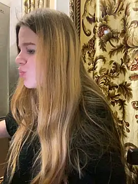 Snapshot of -MimmiLissa- chatting on October 2025 05:21:01 PM -MimmiLissa- online show from October 2025 05:21:01 PM