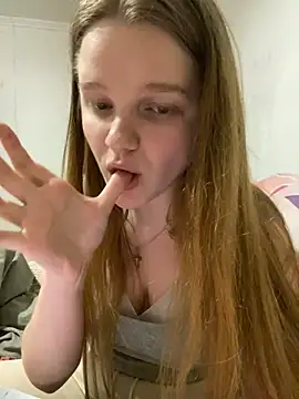 Snapshot of -MimmiLissa- chatting on December 2024 09:43:02 PM -MimmiLissa- online show from December 2024 09:43:02 PM