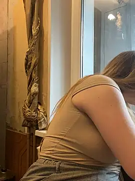 -MimmiLissa- online show from April 2026 01:23:02 PM