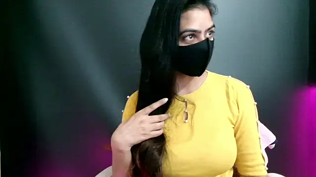 Snapshot of DesiZoya chatting on July 2026 11:24:01 PM DesiZoya online show from July 2026 11:24:01 PM