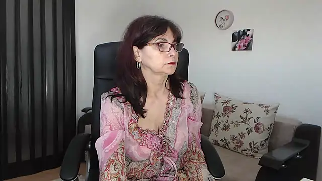 Snapshot of helua54 chatting on March 2025 08:28:02 AM helua54 online show from March 2025 08:28:02 AM