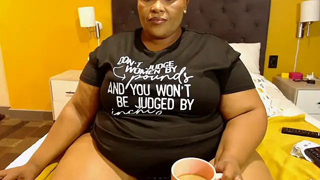 zandile online show from April 2026 09:21:02 PM