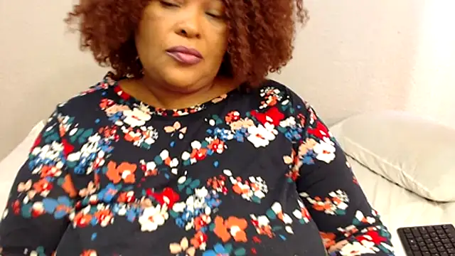 zandile online show from November 2025 06:39:01 AM