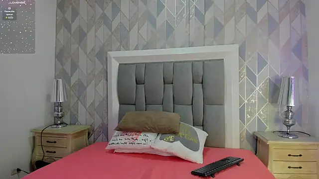 Princsgirl  online show from October 2025 07:26:01 PM