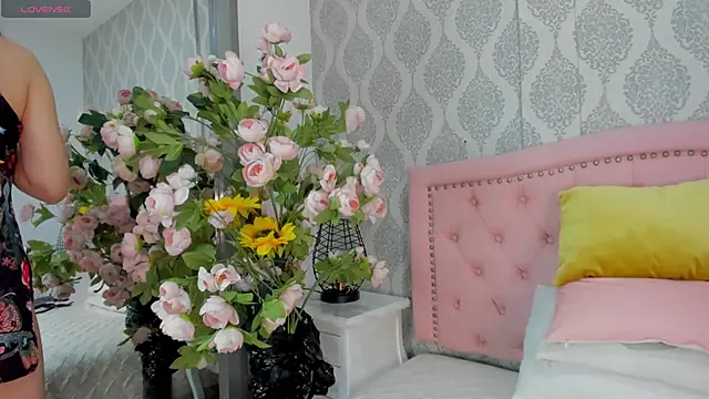 Princsgirl  online show from March 2026 07:48:01 PM