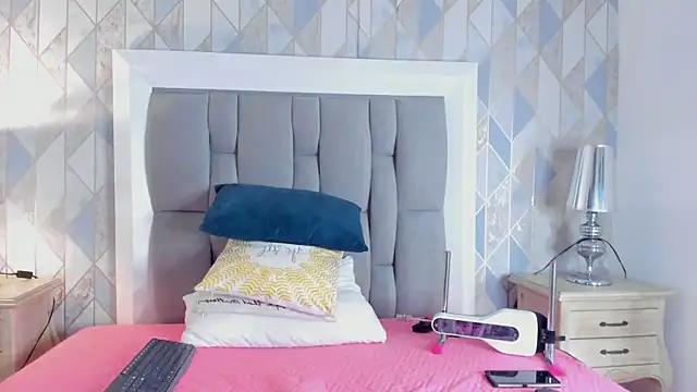 Snapshot of Princsgirl_ chatting on February 2026 07:22:01 PM Princsgirl online show from February 2026 07:22:01 PM