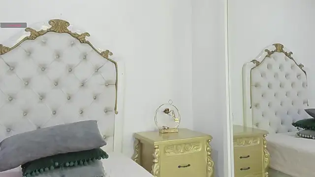 Princsgirl  online show from September 2025 07:39:02 PM
