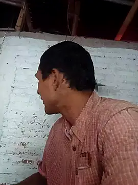 Snapshot of Sirius_5 chatting on March 2025 01:02:02 AM Sirius 5 online show from March 2025 01:02:02 AM