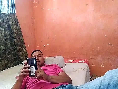 Snapshot of Sirius_5 chatting on October 2025 05:35:02 PM Sirius 5 online show from October 2025 05:35:02 PM